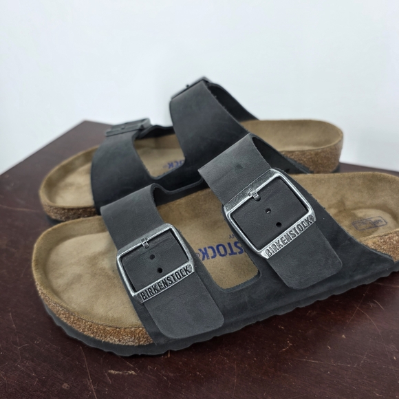 Birkenstock Women's Black Sandals Size 38 Like New! - Picture 2 of 5